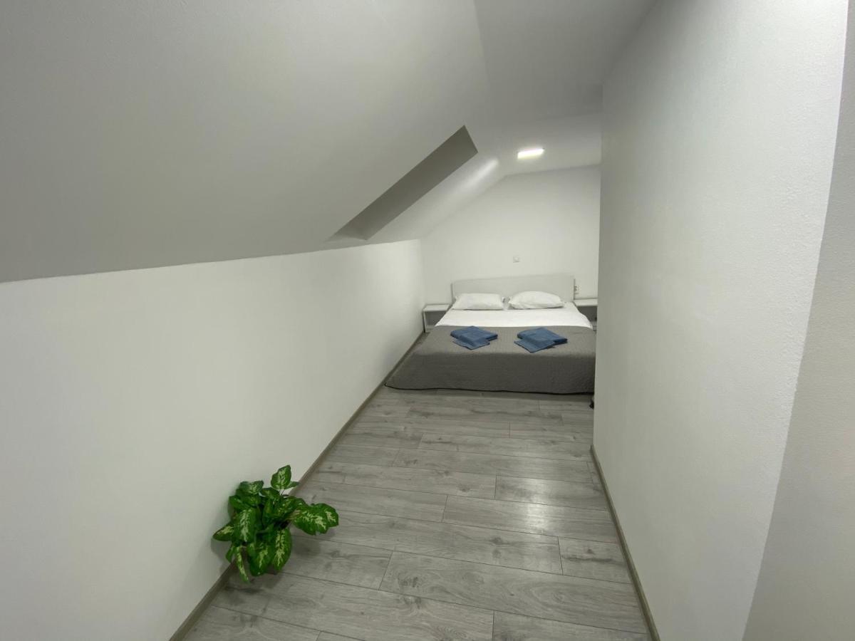 Apartament La Sika Оршова Экстерьер фото